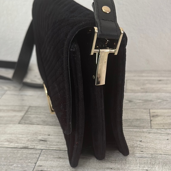 Massimo Dutti Black Velvet Crossbody Bag - Picture 4 of 15